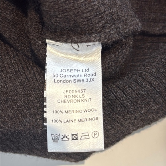 Joseph Women's Chevron White and Brown Crew Neck Sweater Size Large - Picture 9 of 9